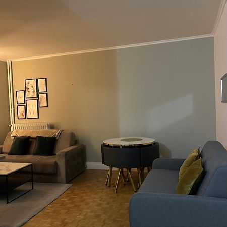 Proche Chateau De Versailles Avec Balcon Vu Sur Une Foret Et Parking Gratuit Pour 5 Personnes Maximum Ngoại thất bức ảnh